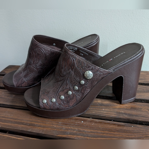 NWOT Leather Clogs - Picture 2 of 8